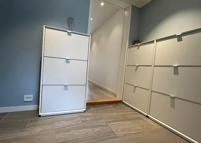 Sunny Gateaway Room In Lerstad, Suitable For Two Guests