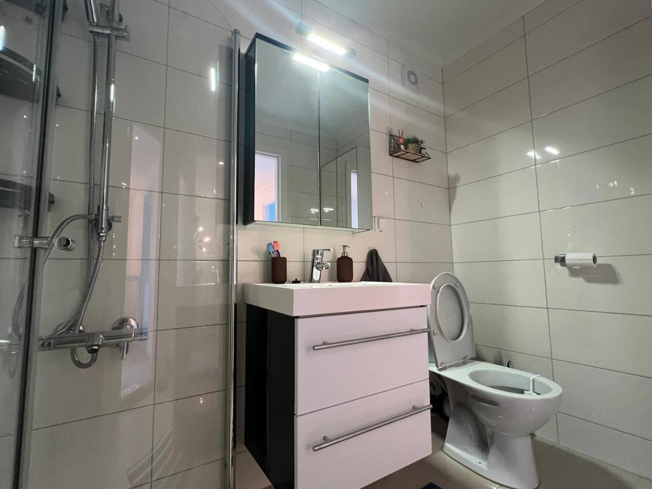 Appartement Sunny Gateaway In Lerstad, Suitable For Two Guests Ålesund