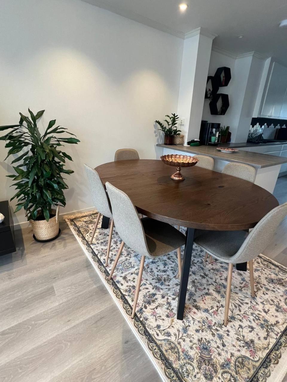 Appartement Sunny Gateaway In Lerstad, Suitable For Two Guests Ålesund